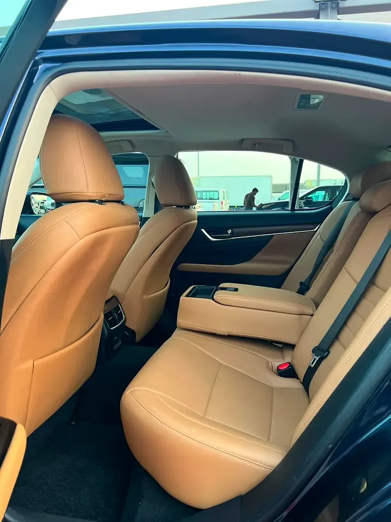 Lexus GS 350 AT (315 حصان) - 11