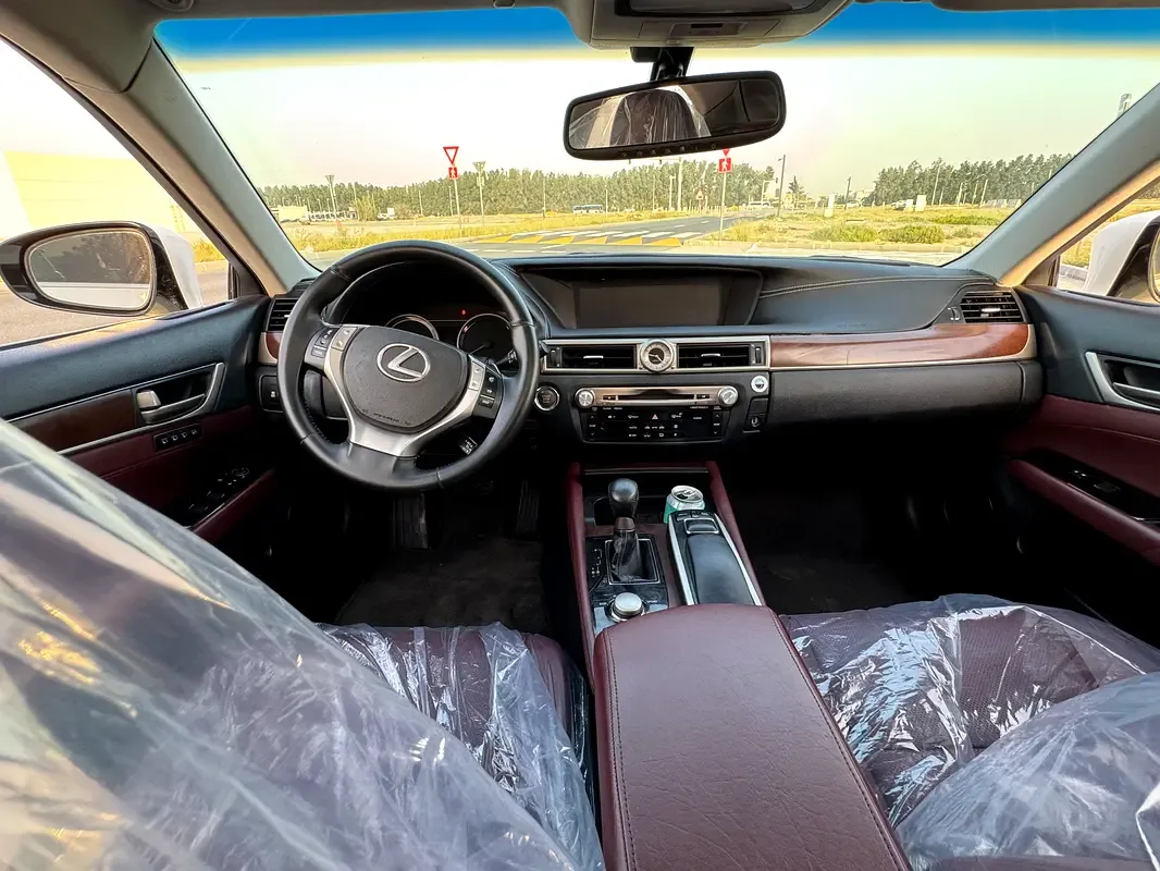 Lexus GS 350 AT (315 حصان) - 14