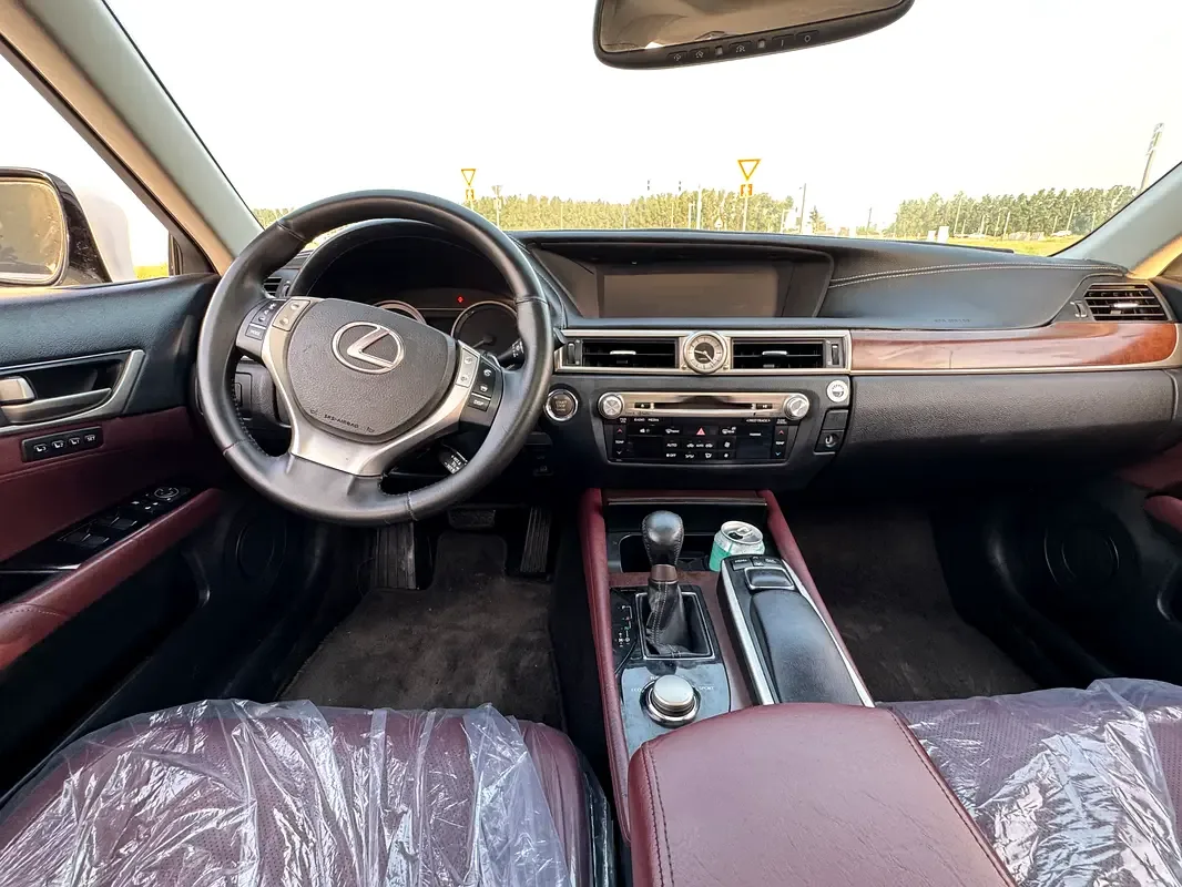 Lexus GS 350 AT (315 حصان) - 12