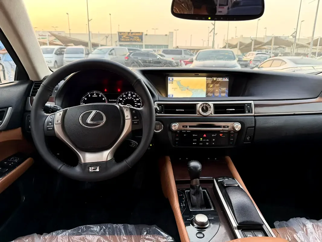 Lexus GS 350 AT AWD (317 hp) - 9