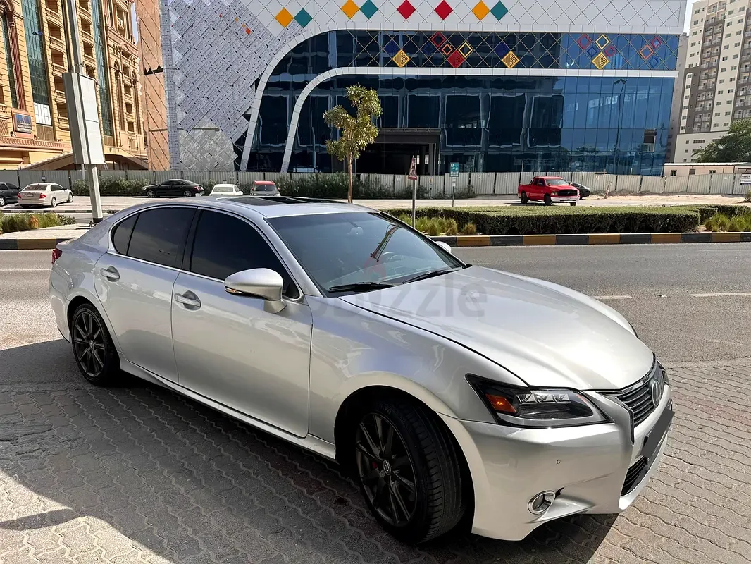 Lexus GS 350 AT AWD (317 حصان) - 3