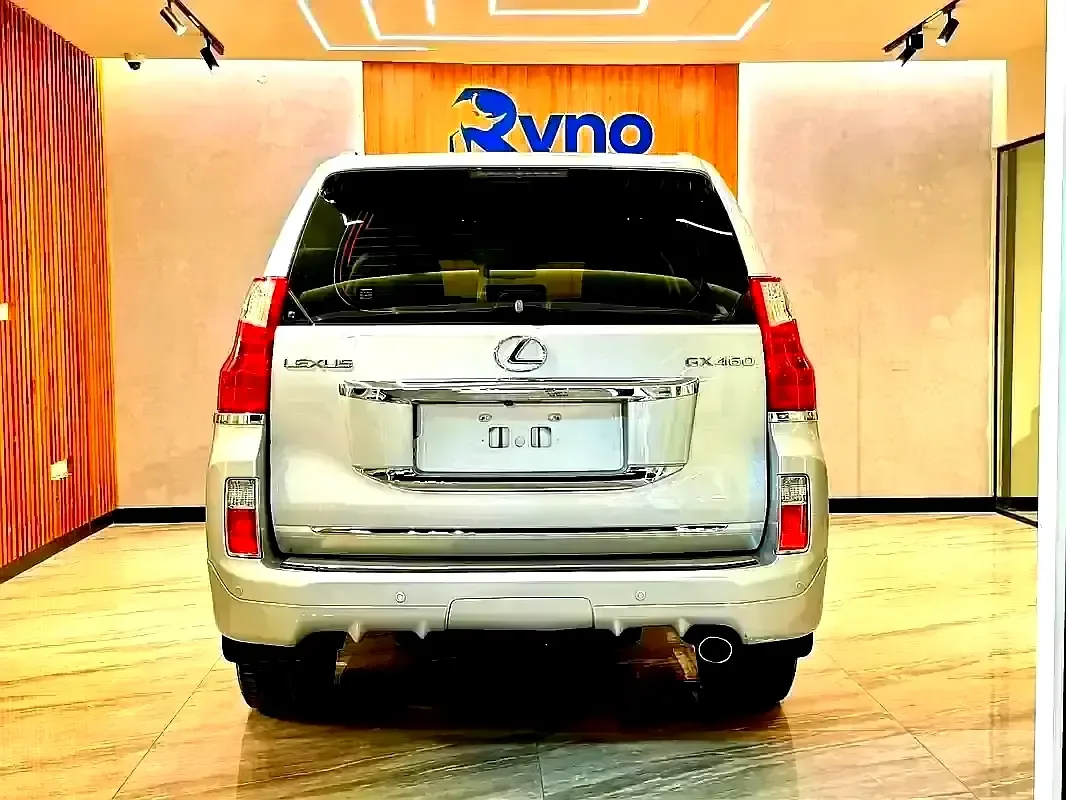 Lexus GX 460 AT (296 حصان) - 7