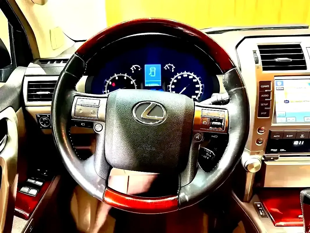 Lexus GX 460 AT (296 حصان) - 9