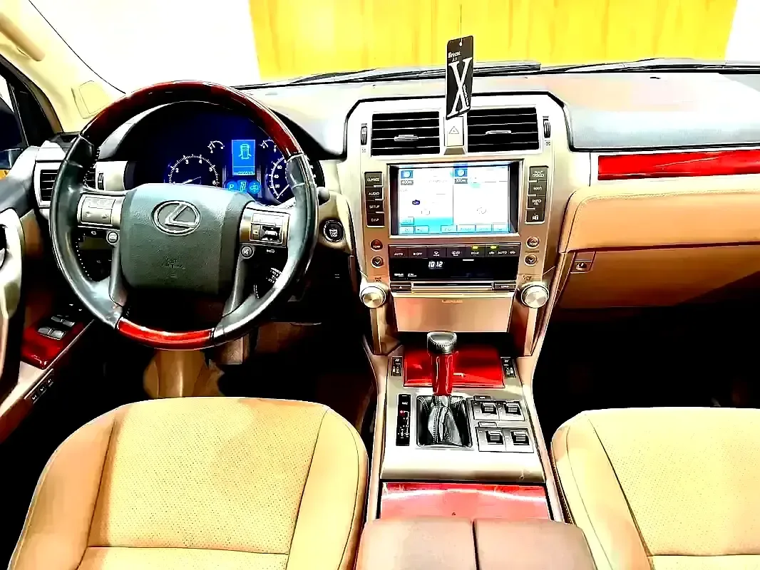 Lexus GX 460 AT (296 حصان) - 8