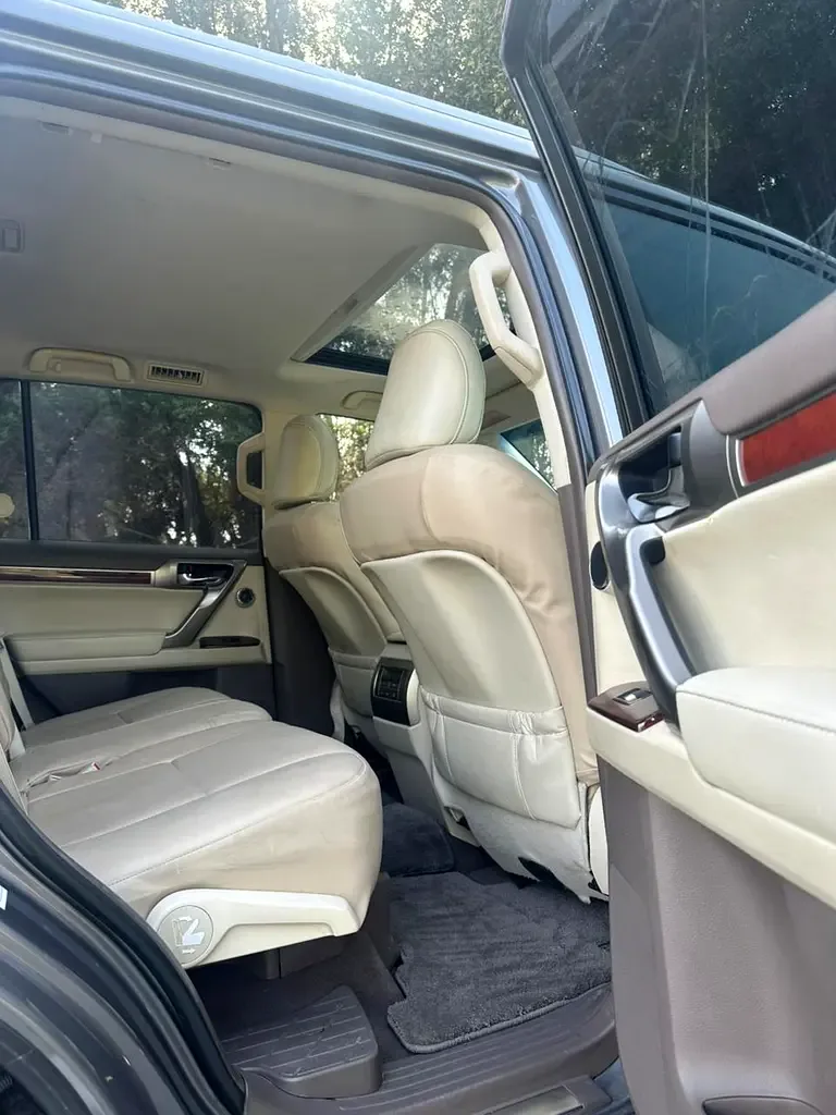 Lexus GX 460 AT (296 حصان) - 10
