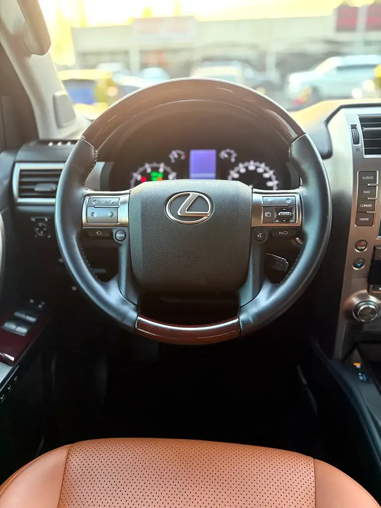 Lexus GX 460 AT AWD (5 places) (296 hp) - 9