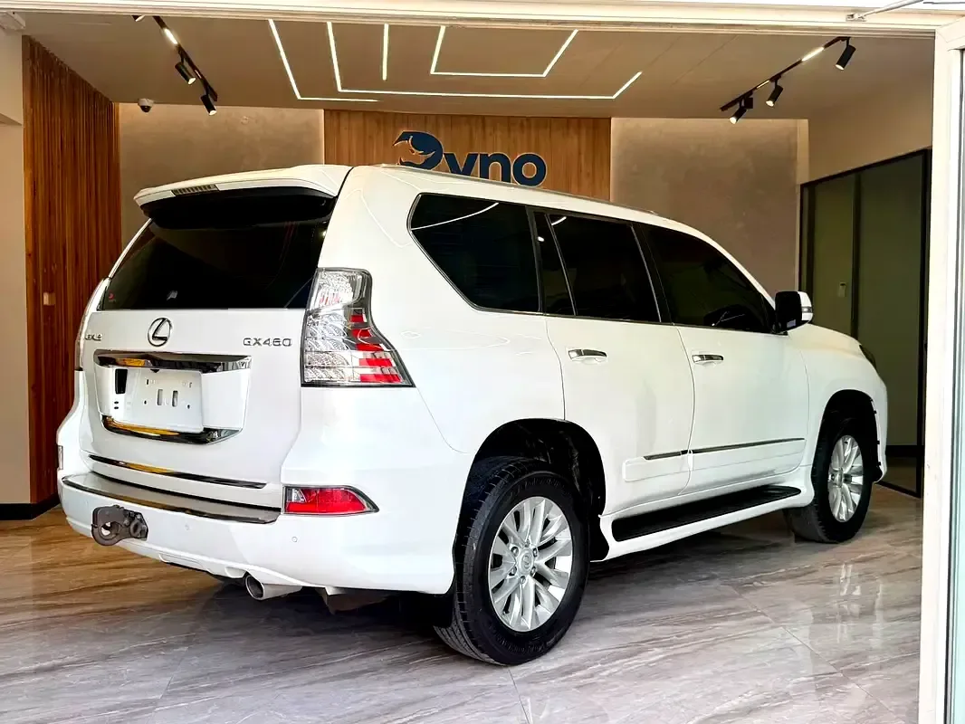 Lexus GX 460 AT AWD (5 مقاعد) (296 حصان) - 4