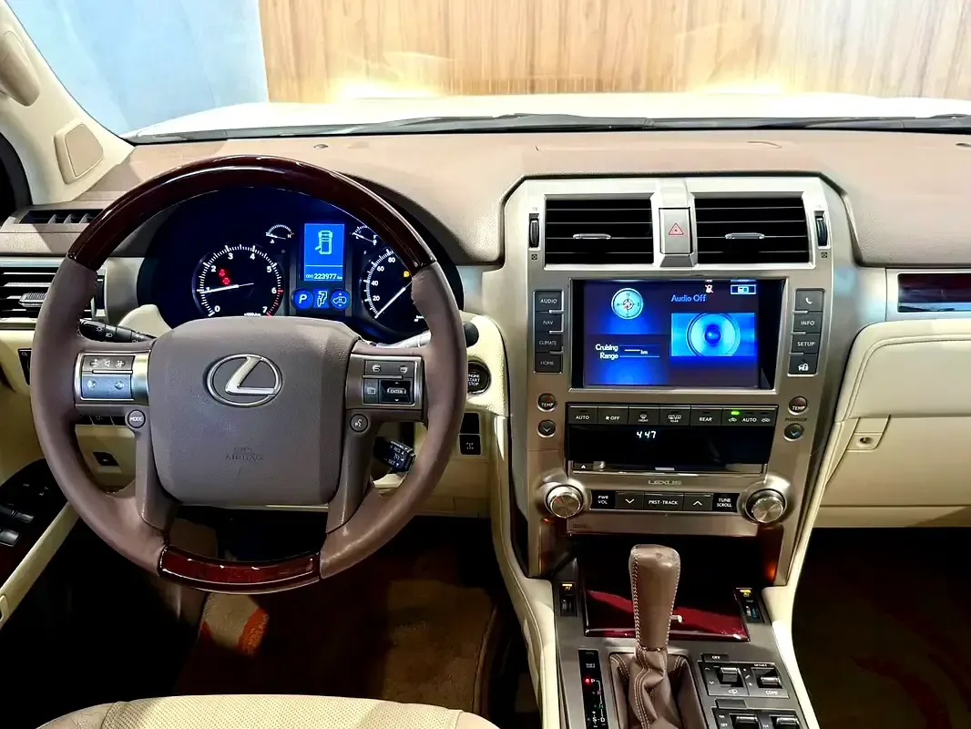 Lexus GX 460 AT AWD (5 مقاعد) (296 حصان) - 9