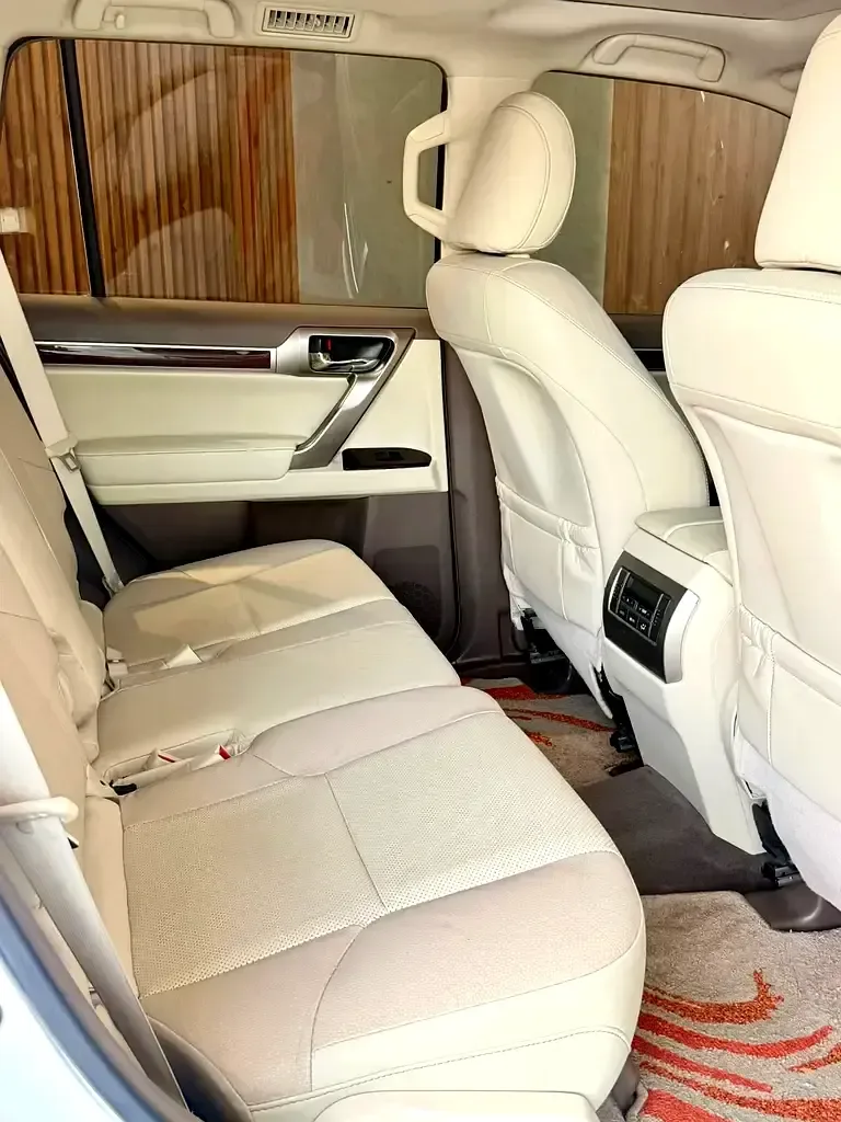 Lexus GX 460 AT AWD (5 مقاعد) (296 حصان) - 12