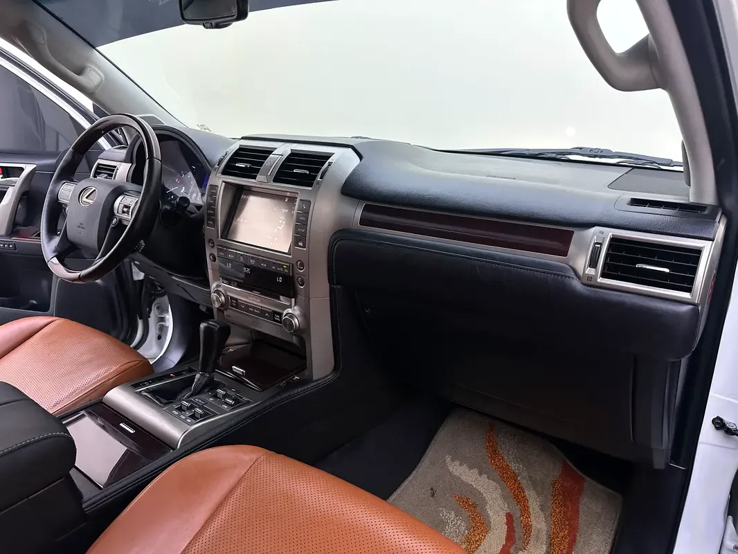 Lexus GX 460 AT AWD (5 مقاعد) (296 حصان) - 7