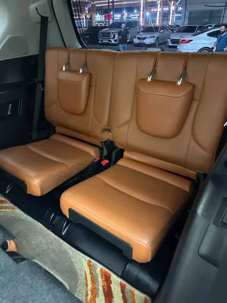 Lexus GX 460 AT AWD (5 مقاعد) (296 حصان) - 9