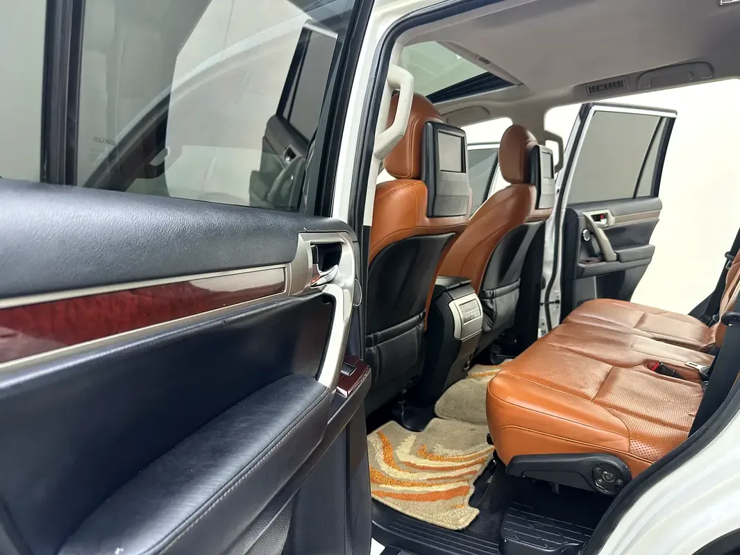 Lexus GX 460 AT AWD (5 مقاعد) (296 حصان) - 13