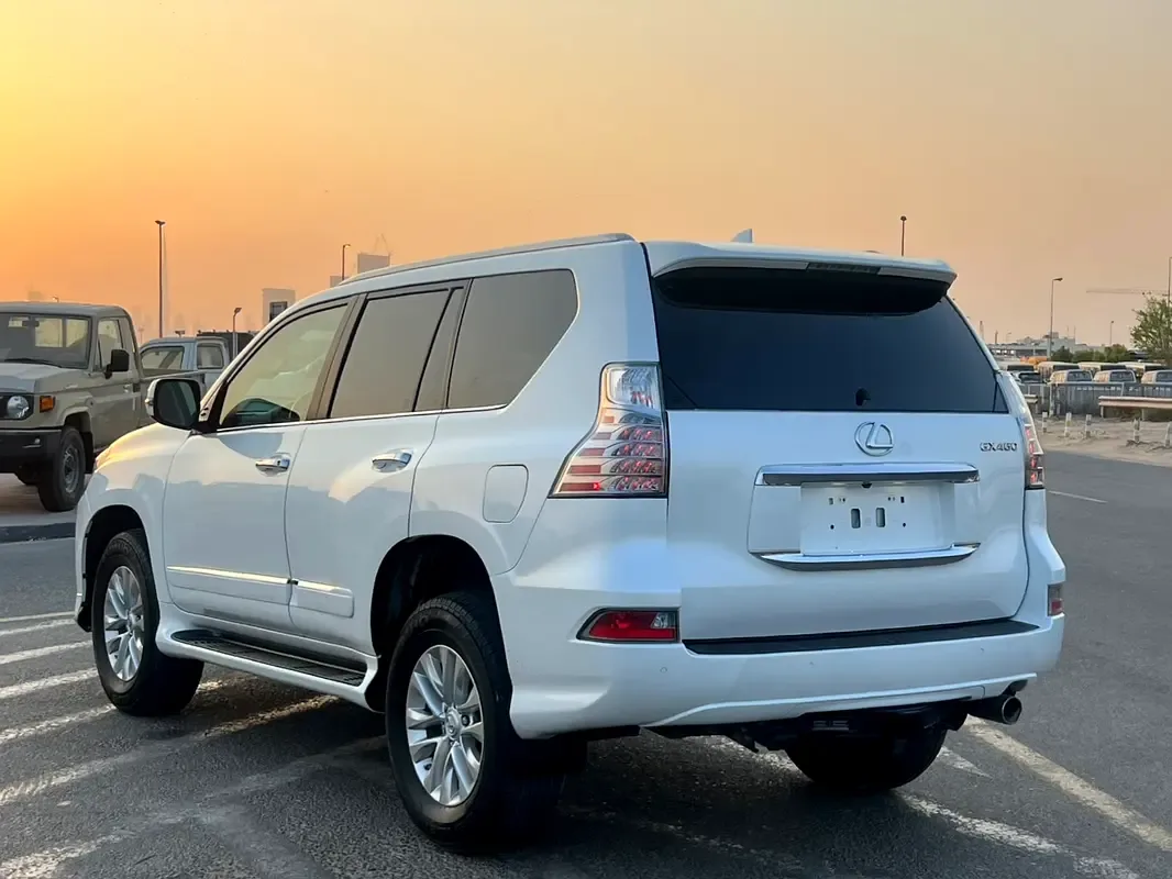 Lexus GX 460 AT AWD (5 مقاعد) (296 حصان) - 4