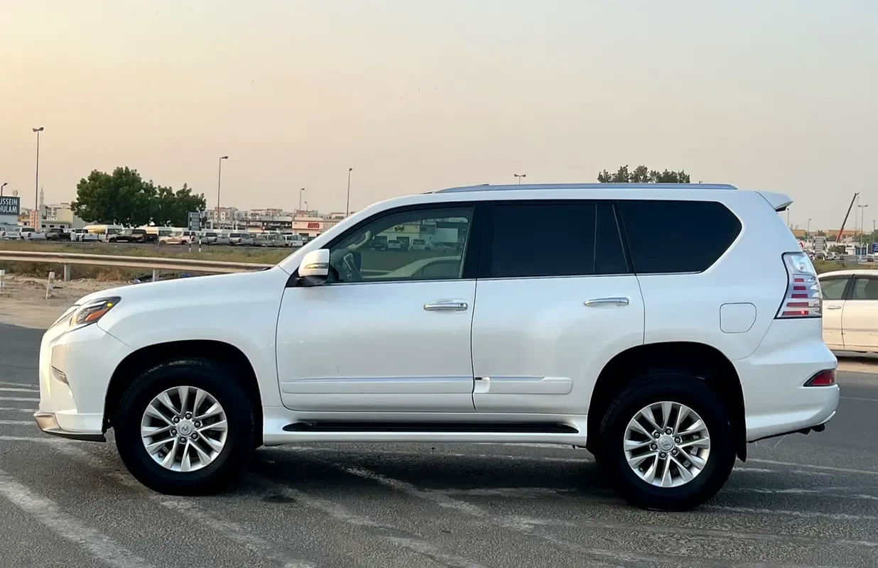 Lexus GX 460 AT AWD (5 مقاعد) (296 حصان) - 7