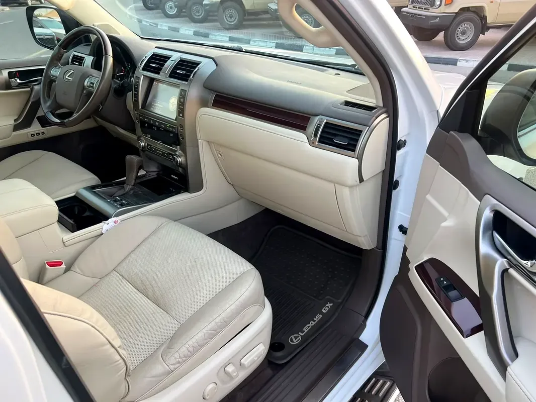 Lexus GX 460 AT AWD (5 مقاعد) (296 حصان) - 9