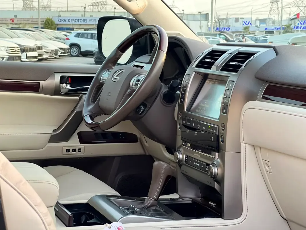 Lexus GX 460 AT AWD (5 مقاعد) (296 حصان) - 12