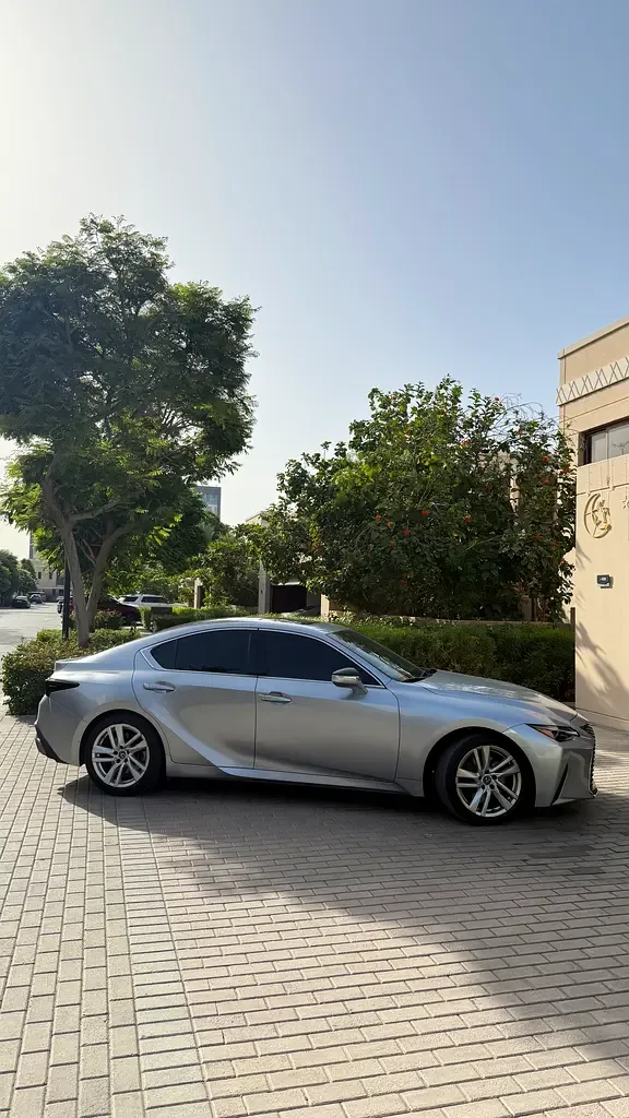 Lexus IS 2.0 AT (245 حصان) - 3
