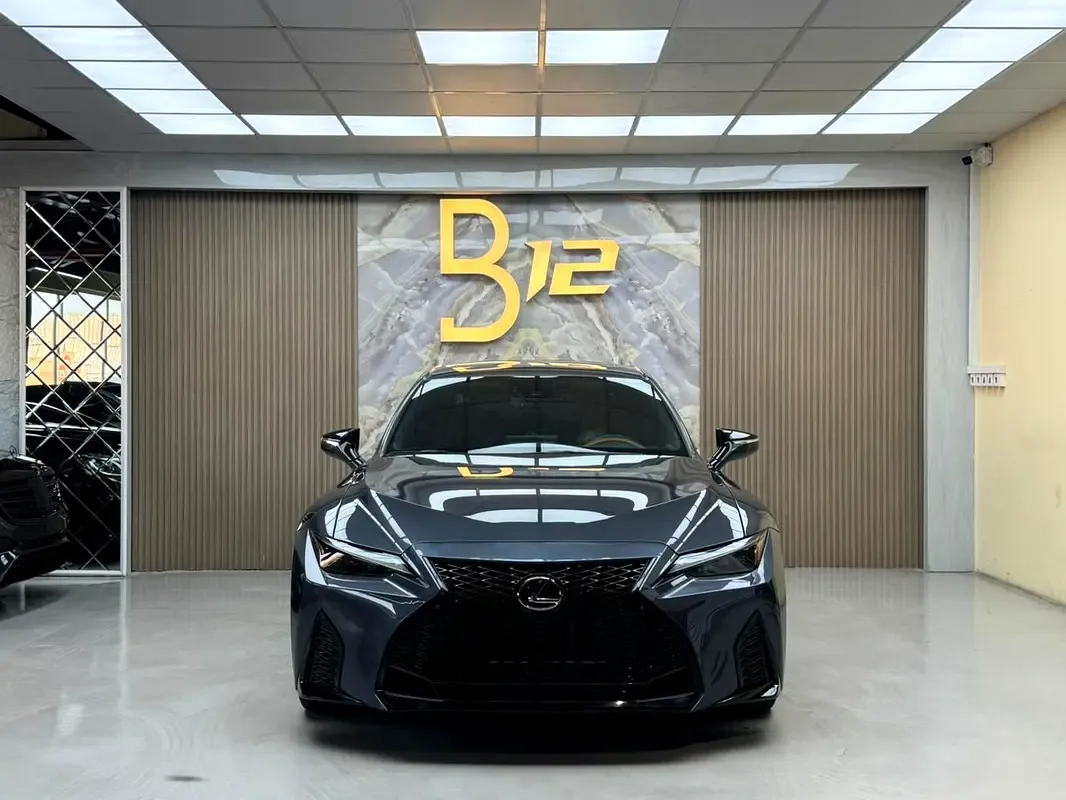 Lexus IS 2.0 AT (245 hp) - 2