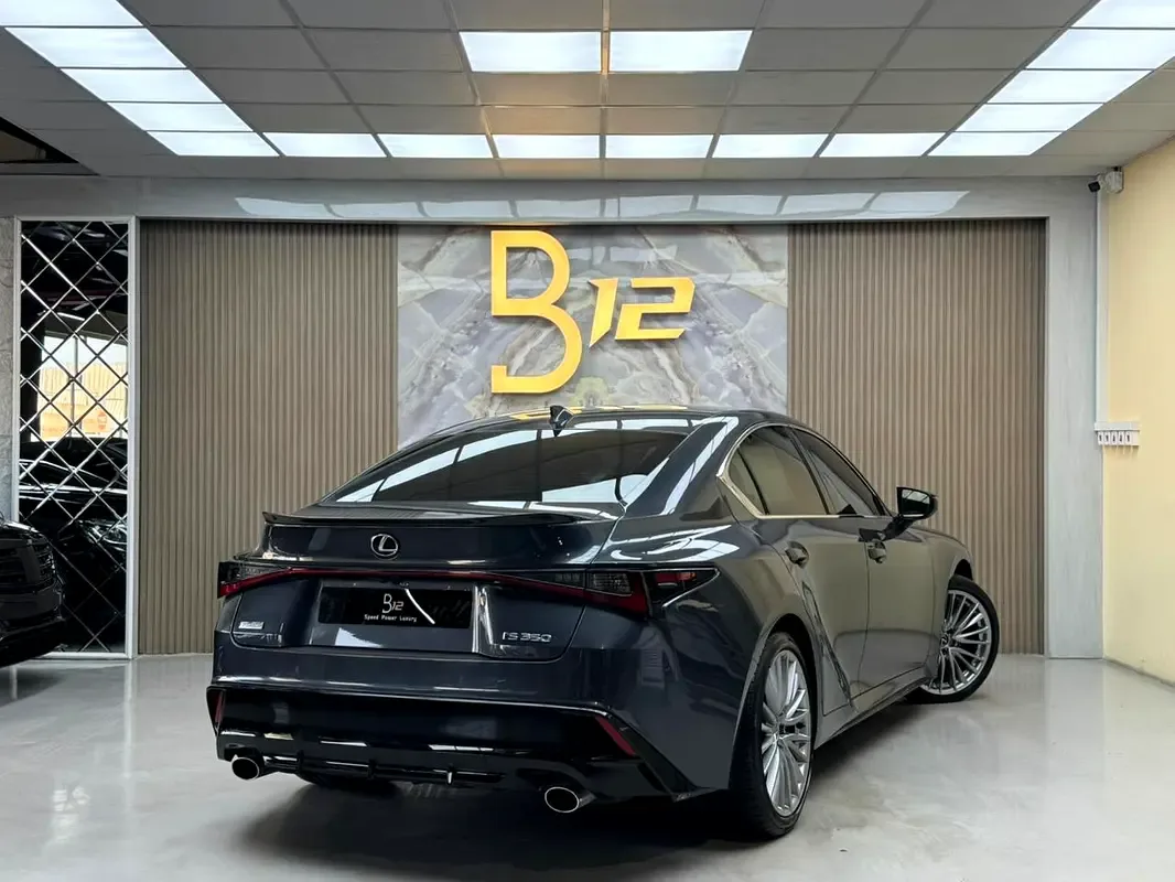Lexus IS 2.0 AT (245 hp) - 4