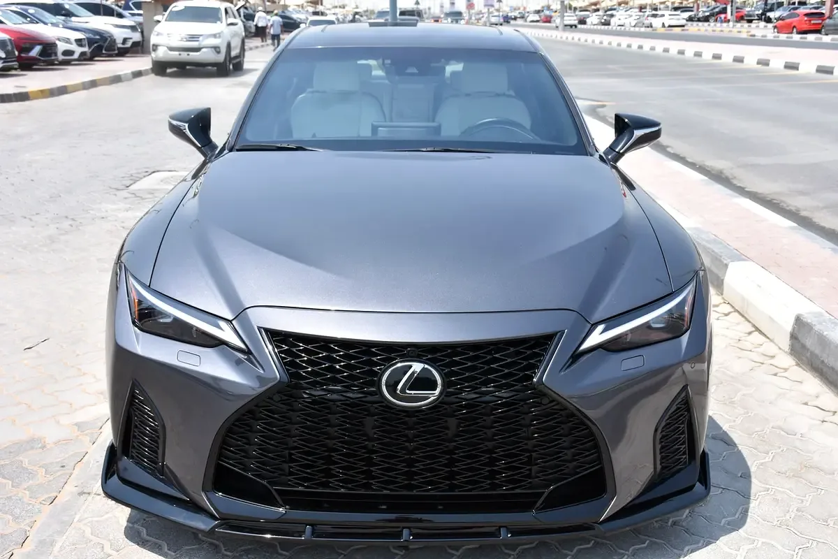 Lexus IS 2.0 AT RWD (245 hp) - 2