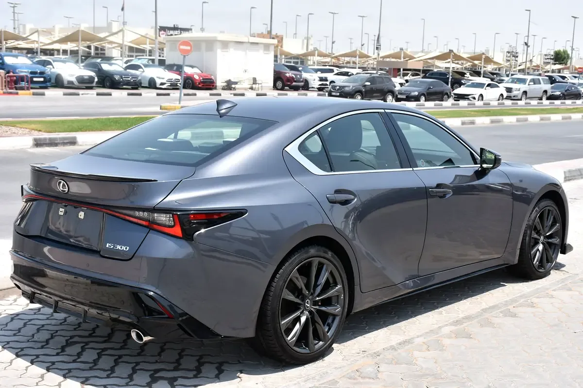 Lexus IS 2.0 AT RWD (245 hp) - 5