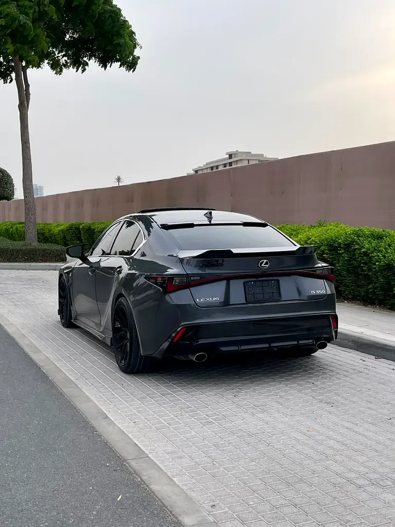 Lexus IS 2.0 AT RWD (245 hp) - 16