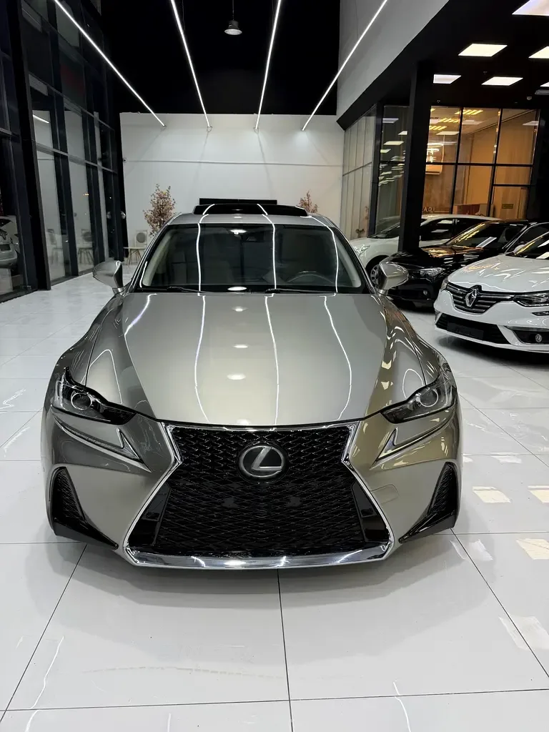 Lexus IS 200 AT (244 hp)