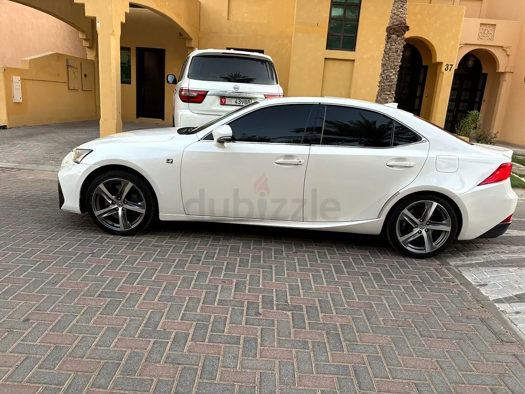 Lexus IS 200 AT (244 hp) - 3