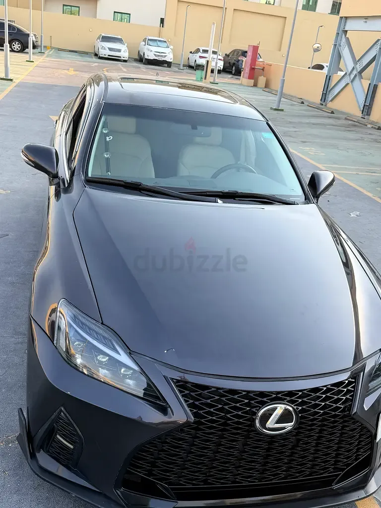 Lexus IS 2.5 AT (208 حصان) - 2