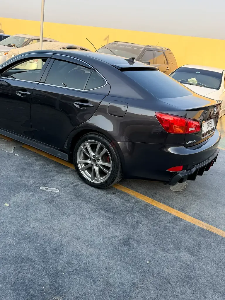 Lexus IS 2.5 AT (208 حصان) - 6