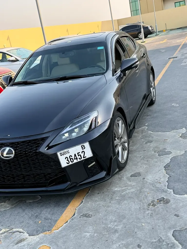 Lexus IS 2.5 AT (208 حصان) - 16