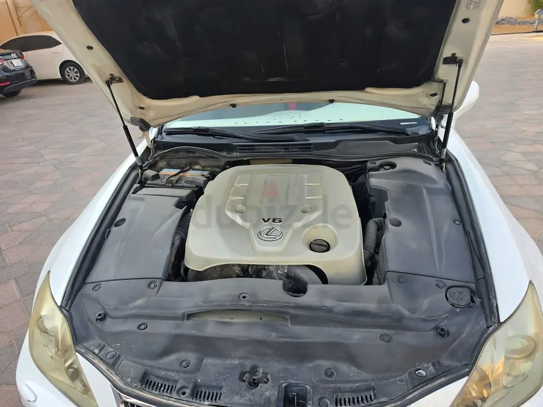 Lexus IS 2.5 AT (208 حصان) - 11