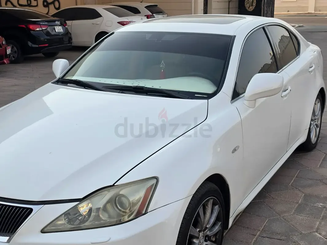 Lexus IS 2.5 AT (208 حصان) - 16