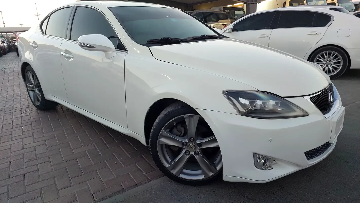 Lexus IS 250 AT (208 hp)
