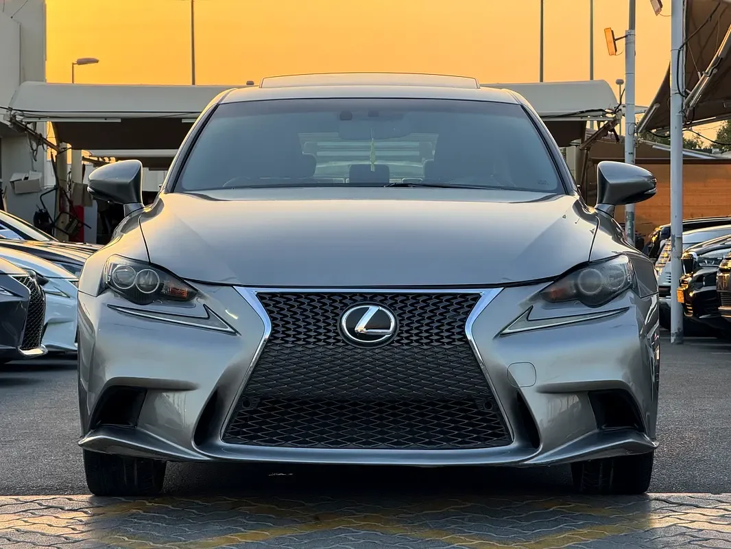 Lexus IS 250 AT (208 hp)