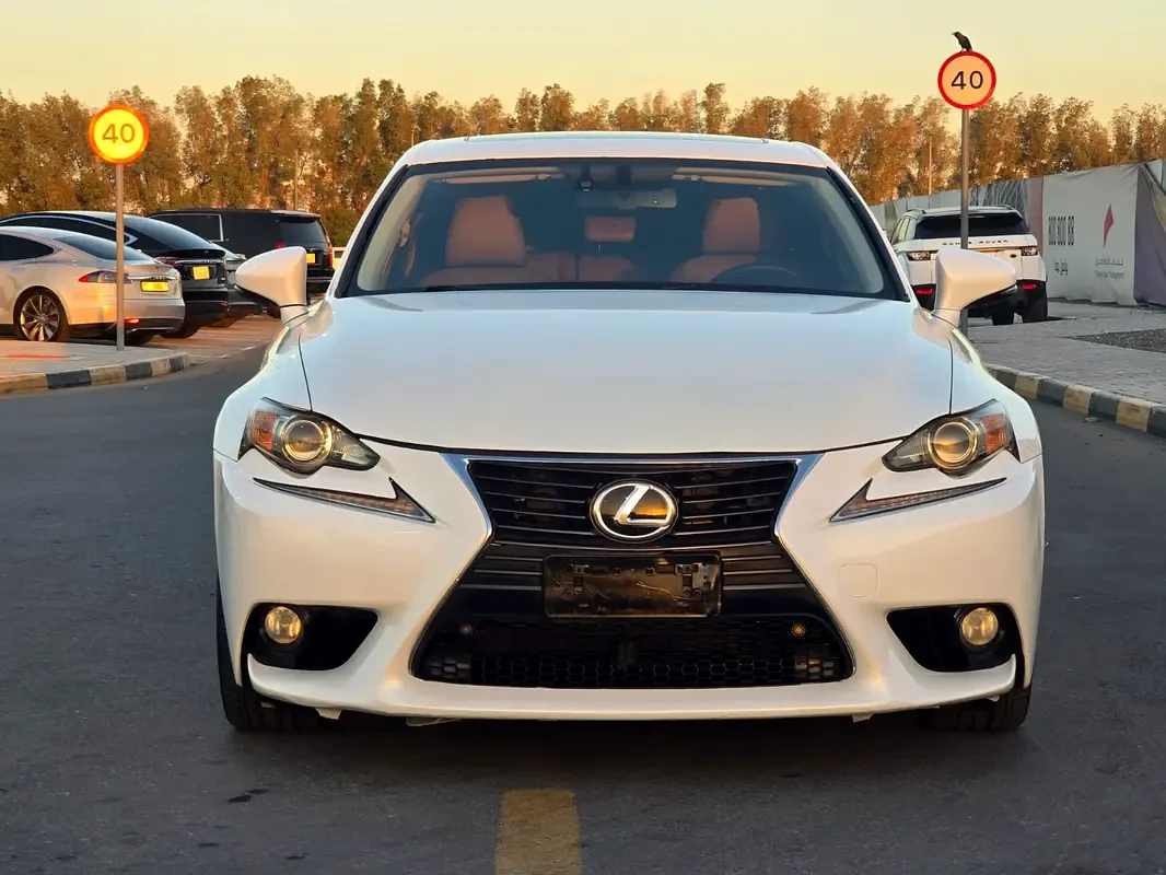 Lexus IS 250 AT (208 hp)