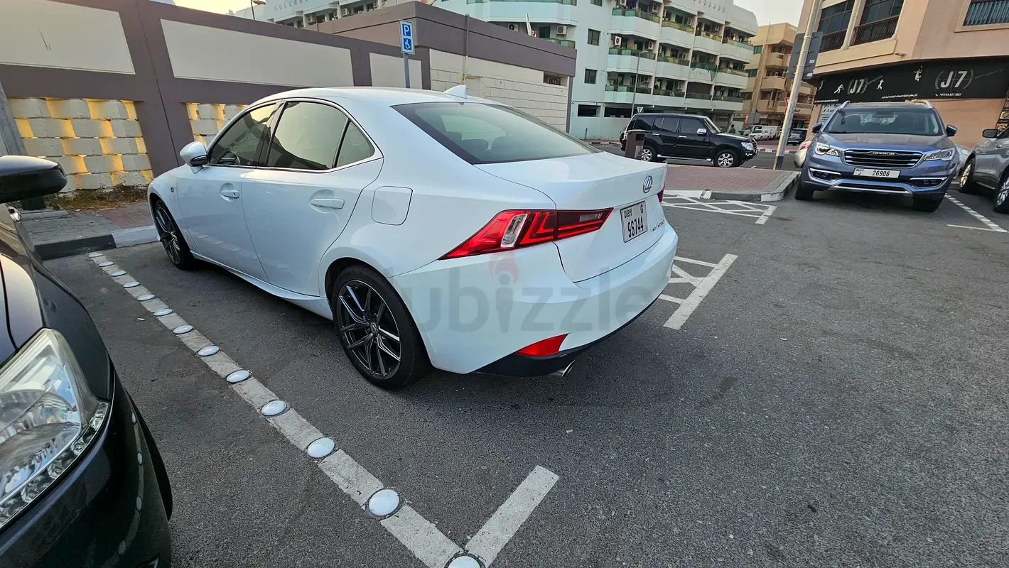 Lexus IS 250 AT (208 حصان) - 3