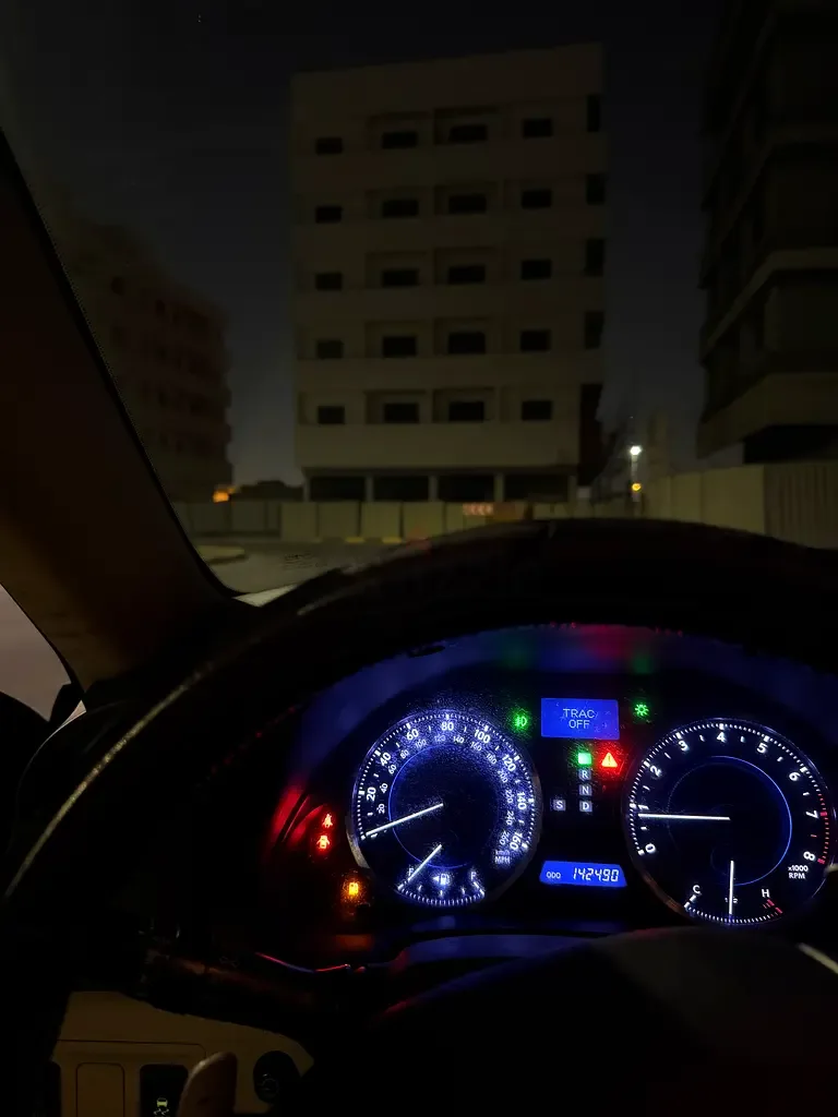 Lexus IS 250 AT (208 حصان) - 4
