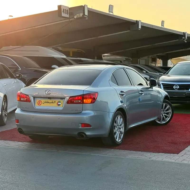Lexus IS 250 AT (208 حصان) - 4