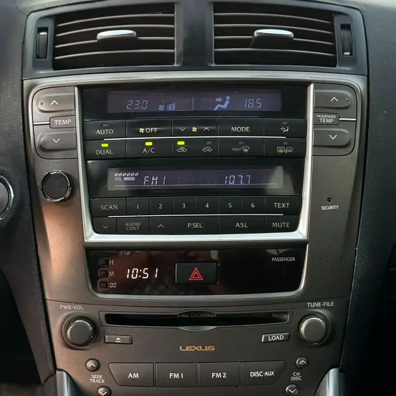 Lexus IS 250 AT (208 حصان) - 13