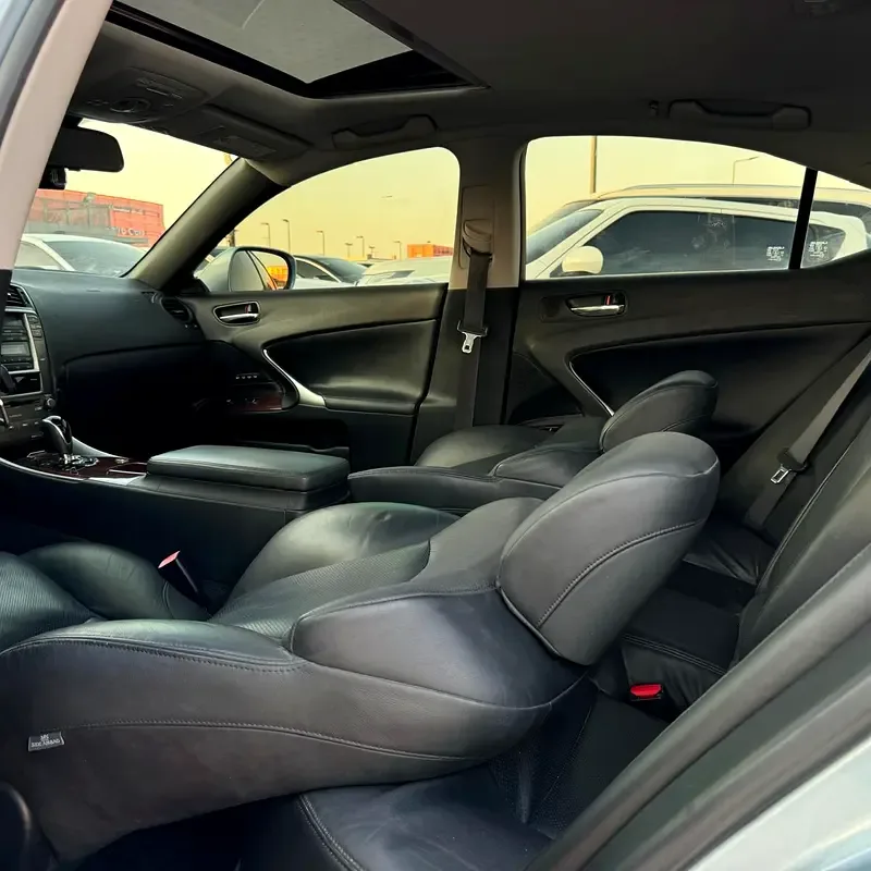 Lexus IS 250 AT (208 حصان) - 15