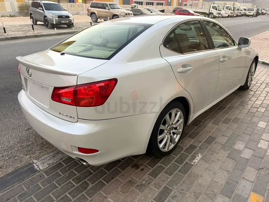 Lexus IS 250 AT (208 hp) - 4