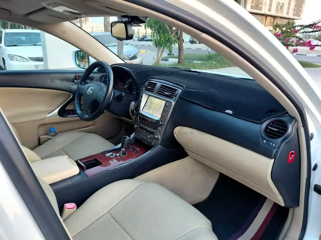 Lexus IS 3.0 AT (230 hp) - 4