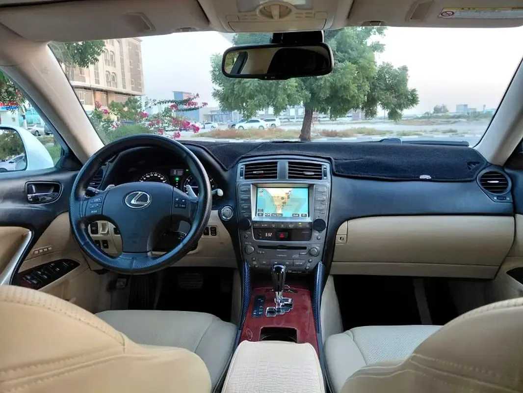 Lexus IS 3.0 AT (230 hp) - 3