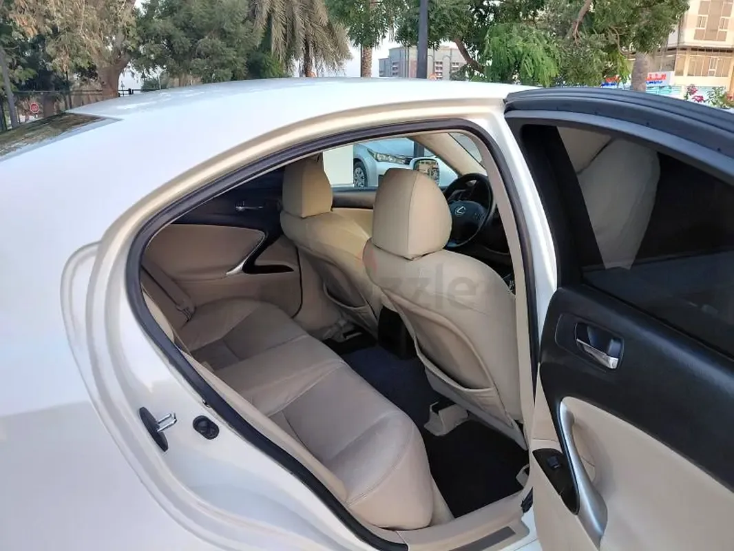 Lexus IS 3.0 AT (230 hp) - 8
