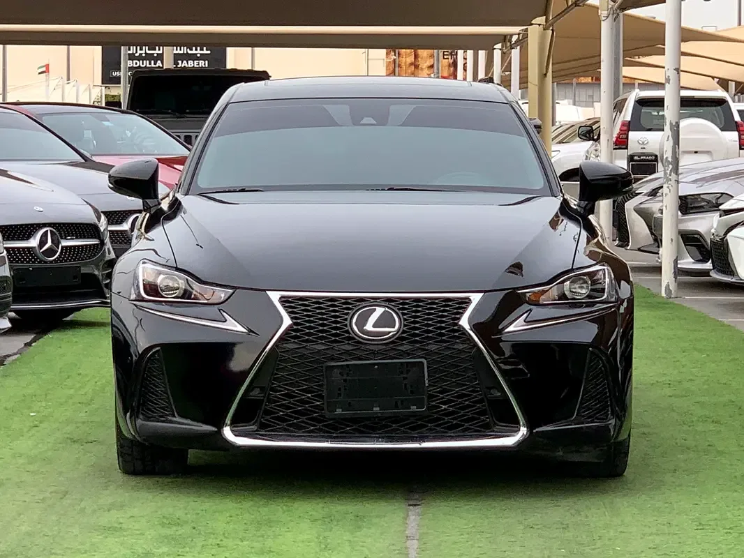 Lexus IS 300 AT (245 hp)
