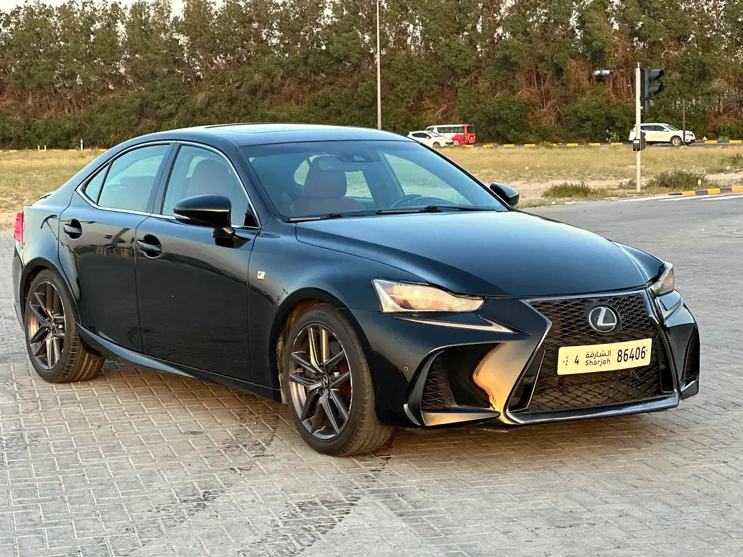 Lexus IS 300 AT (245 hp)