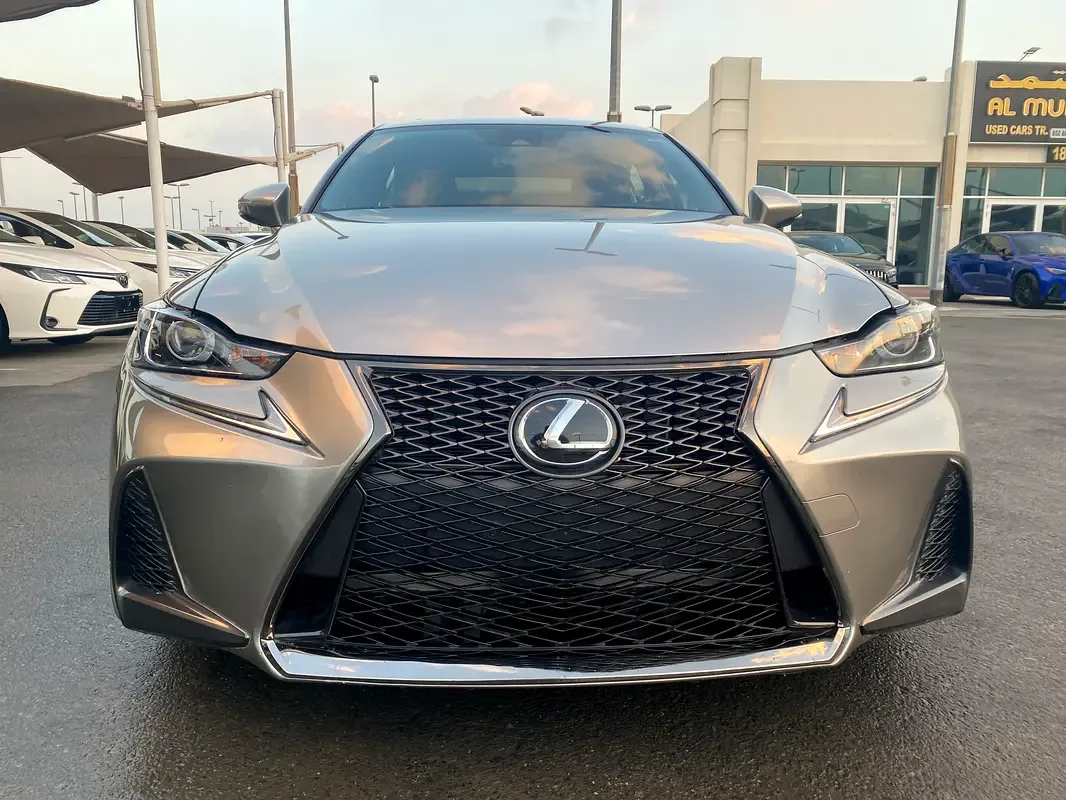 Lexus IS 300 AT (245 hp) - 3