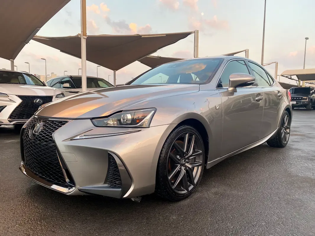 Lexus IS 300 AT (245 hp) - 5