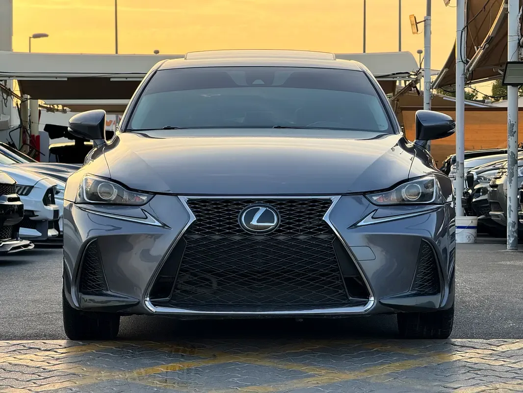 Lexus IS 300 AT (245 hp) - 2